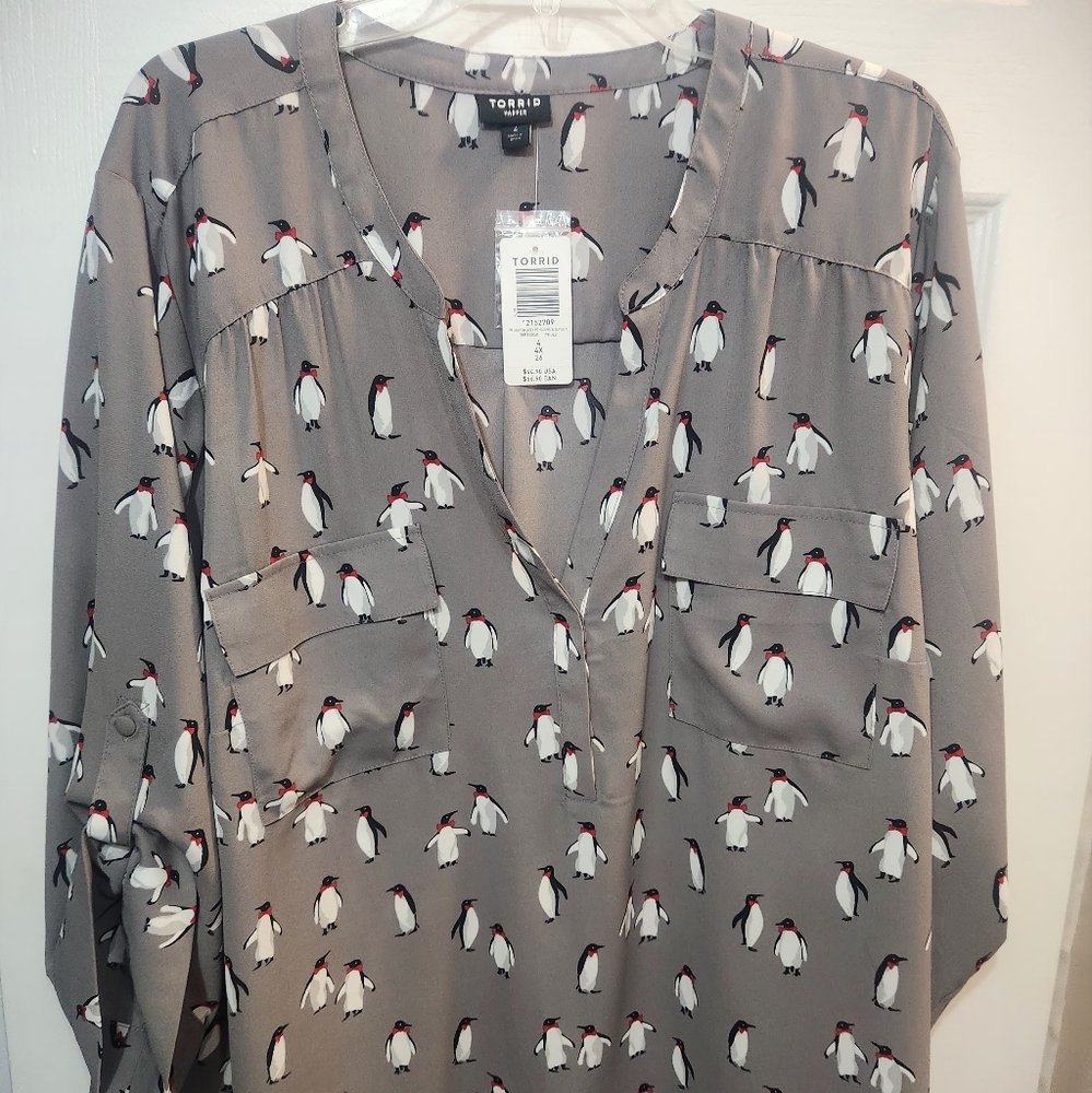 Torrid Harper Blouse Penguins  NWT